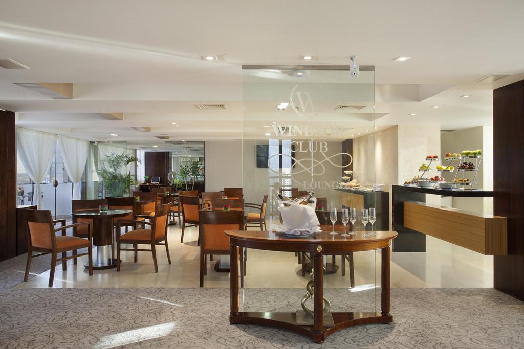 Hotel Windsor Plaza