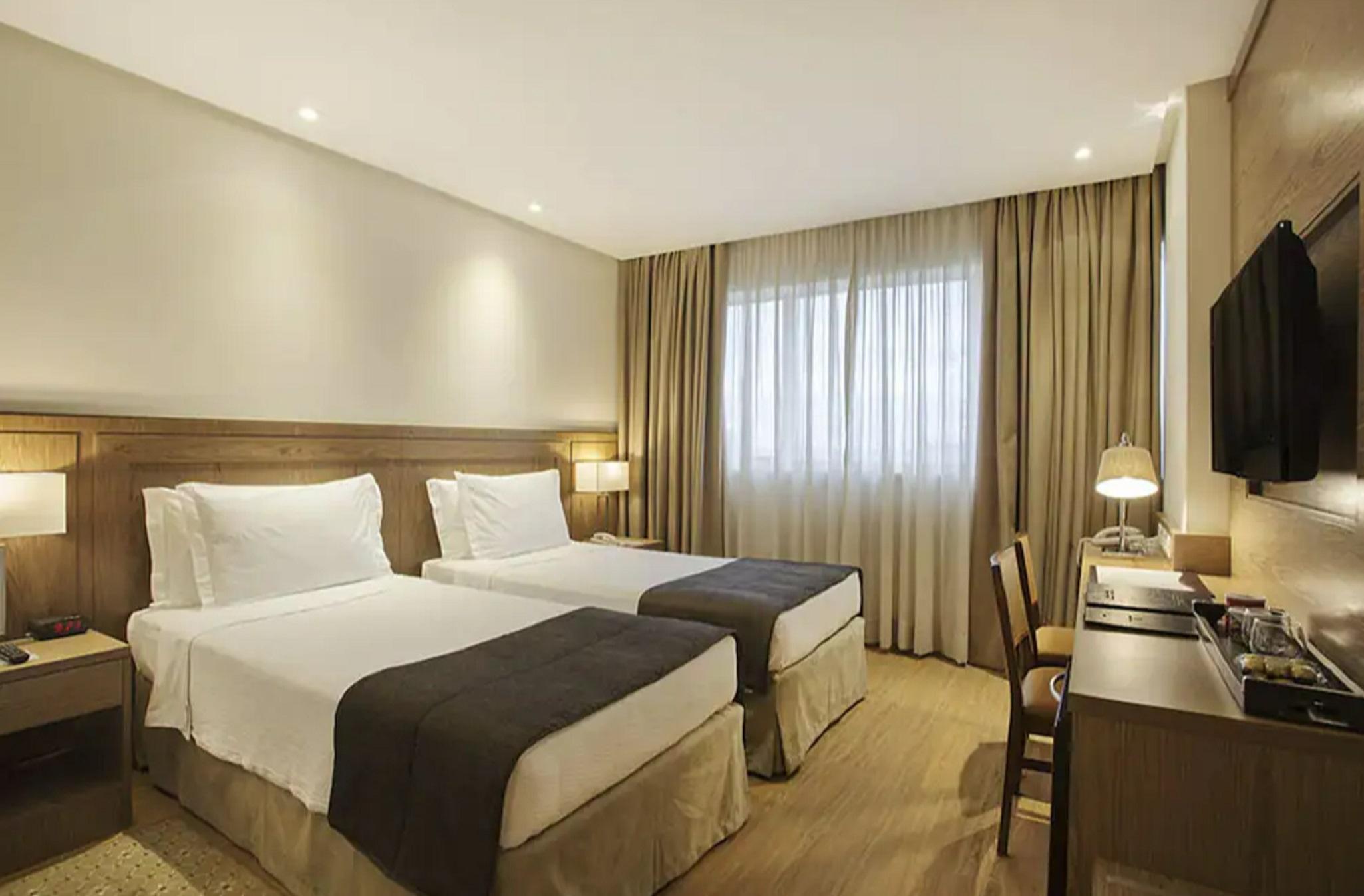 Hotel Windsor Plaza